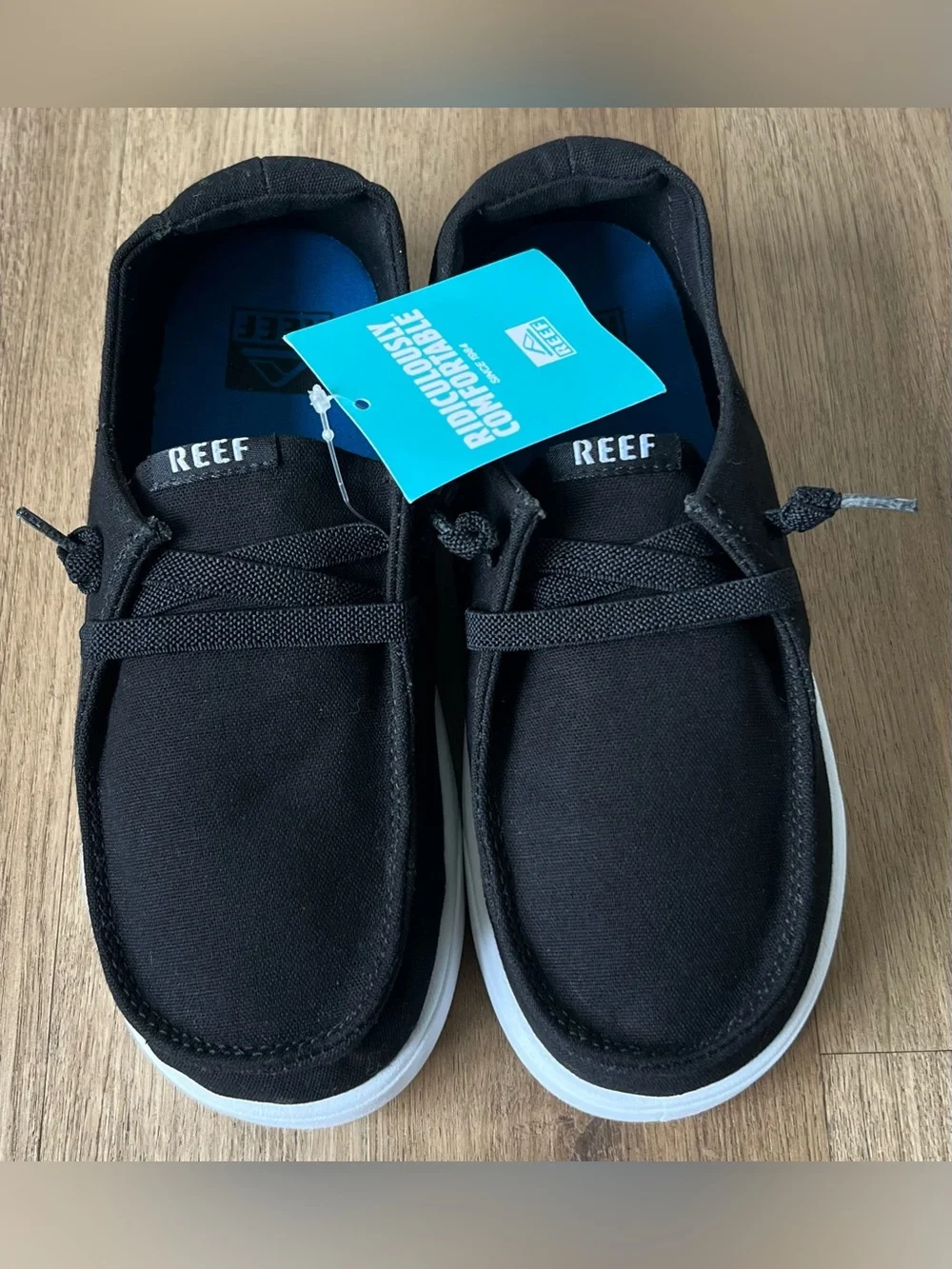 NEW REEF Kid’s Breakwater Slip-On Black & White Boat Shoes, Size 2